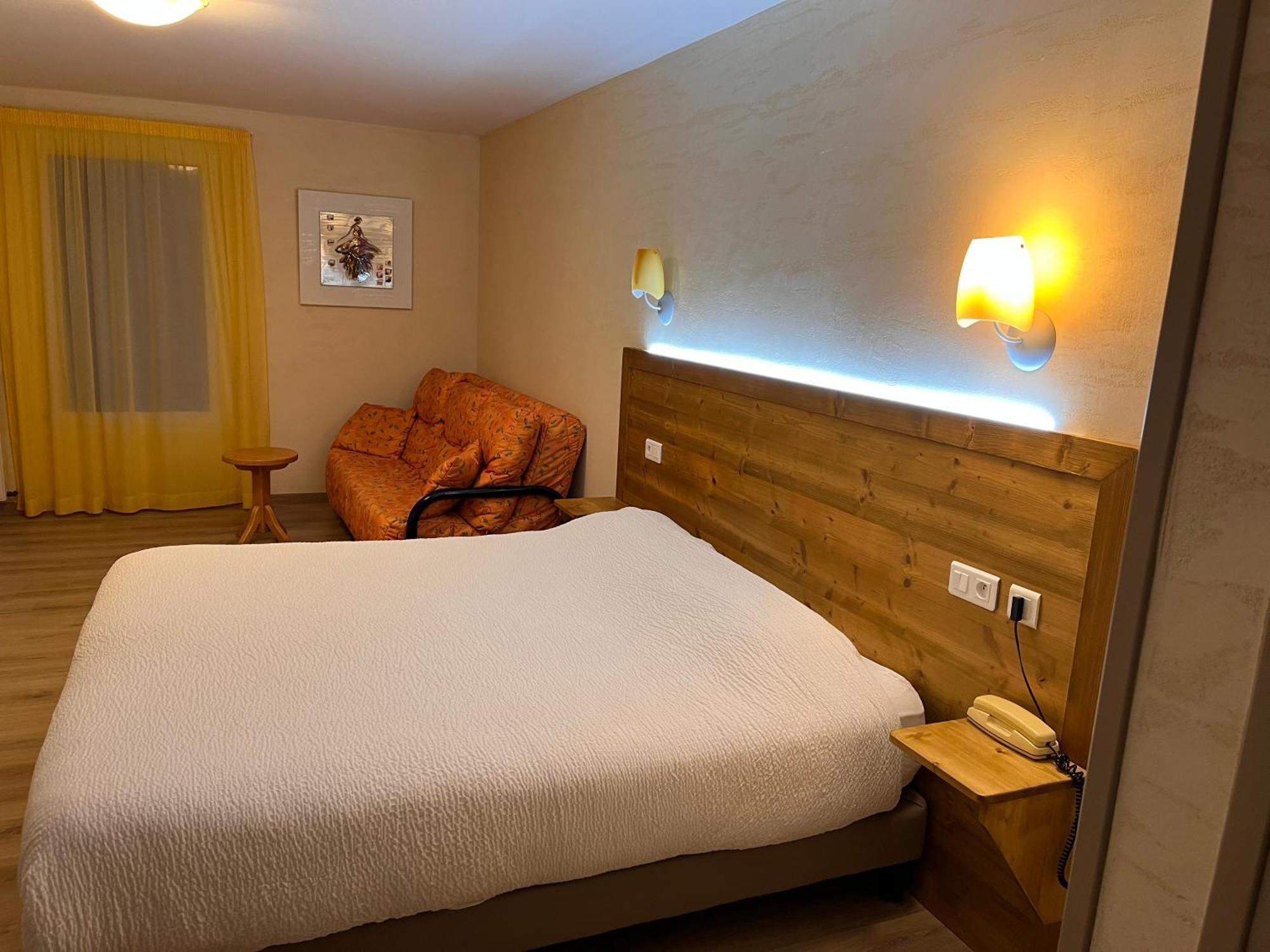 Logis Hotel Spa Restaurant Le Provence Lanarce Zewnętrze zdjęcie
