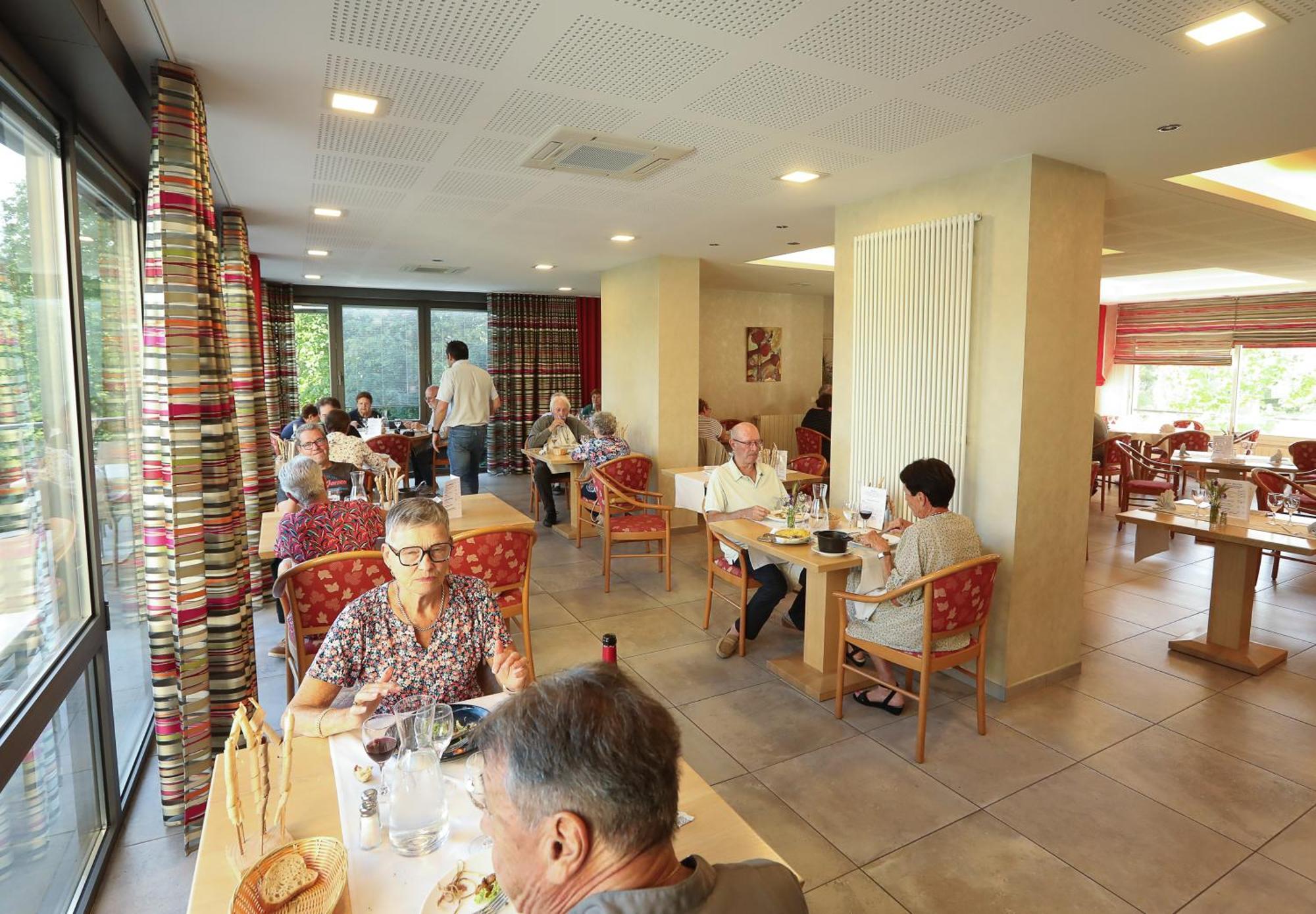 Logis Hotel Spa Restaurant Le Provence Lanarce Zewnętrze zdjęcie