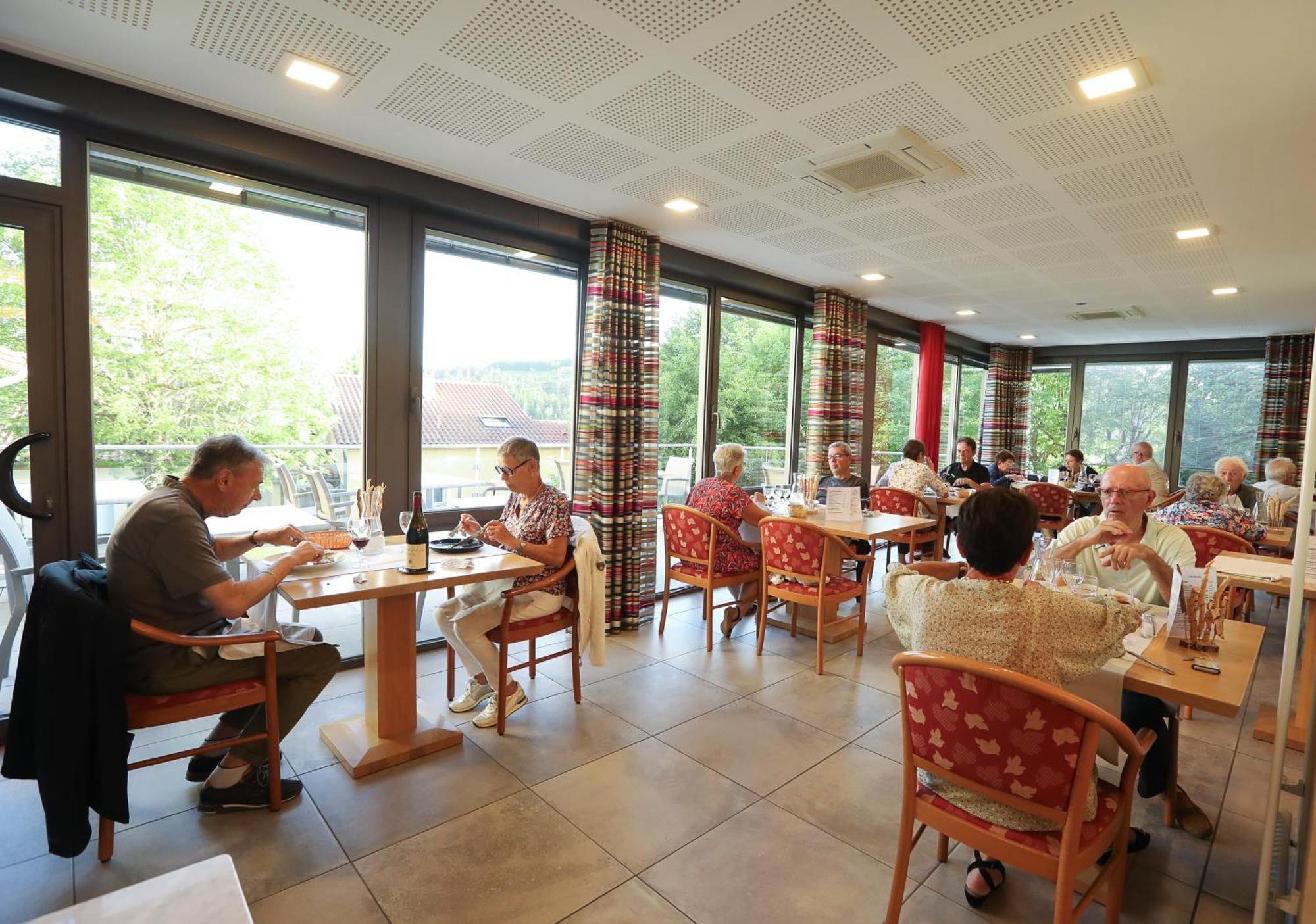 Logis Hotel Spa Restaurant Le Provence Lanarce Zewnętrze zdjęcie