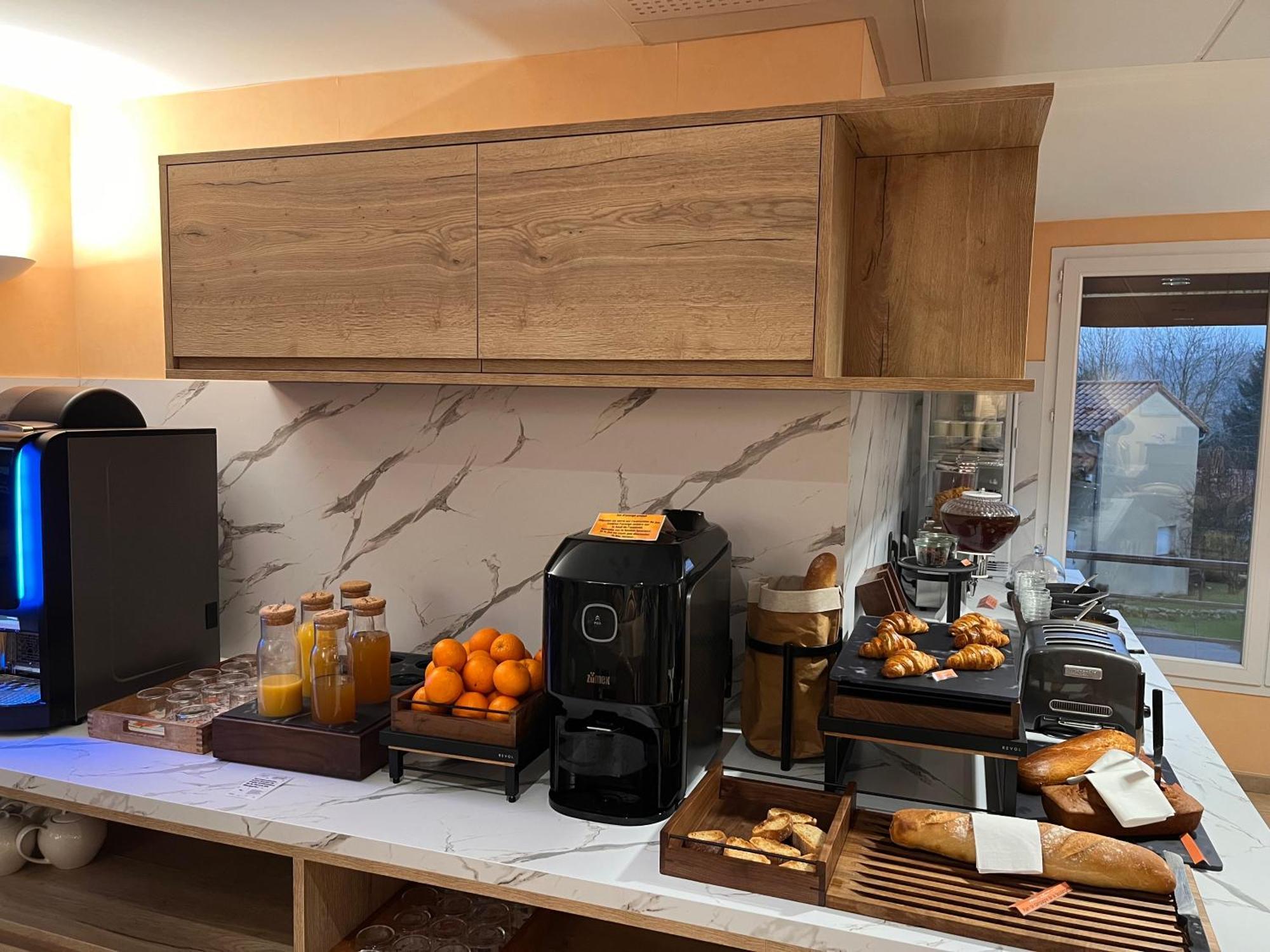 Logis Hotel Spa Restaurant Le Provence Lanarce Zewnętrze zdjęcie