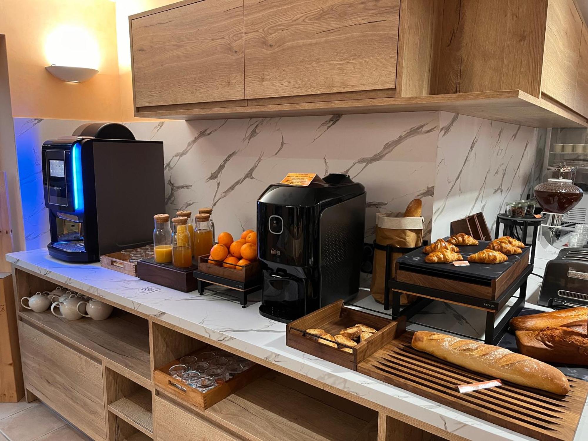 Logis Hotel Spa Restaurant Le Provence Lanarce Zewnętrze zdjęcie